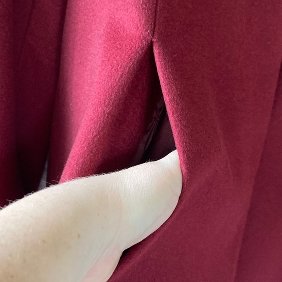 KATHERINE KELLY Maroon Georgous 100% Cashmere Long Pleated Coat Women’s Size 10 - Picture 9 of 16
